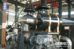 這臺柴油發電機的冷卻液中為什么有機油？